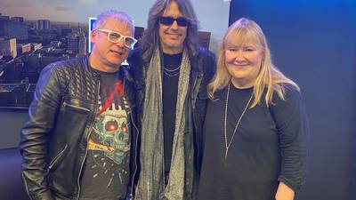 97.1 The River Meet & Greet with Kelly Hansen of Foreigner 