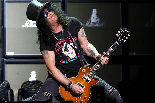 Slash fans you are going to love this Fleetwood Mac cover