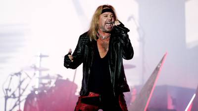 Mötley Crüe’s Vince Neil on new song “Dogs of War”: “I thought it turned out pretty good”