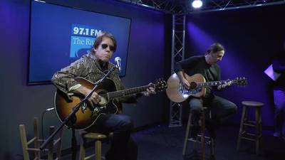George Thorogood - 97.1 The River Live Lounge Part 4.mp4