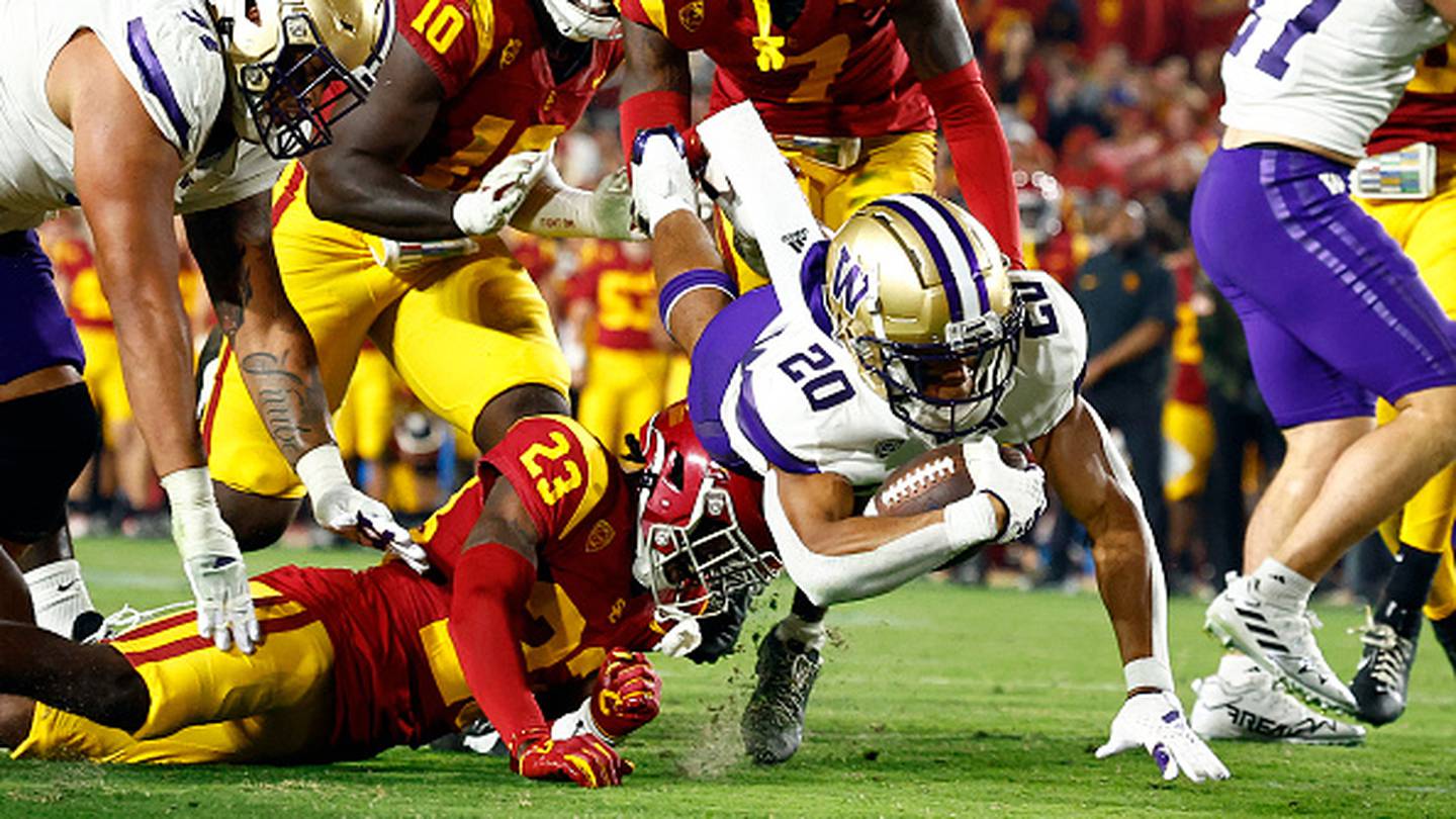 University of Washington football player charged with rape, suspended ...